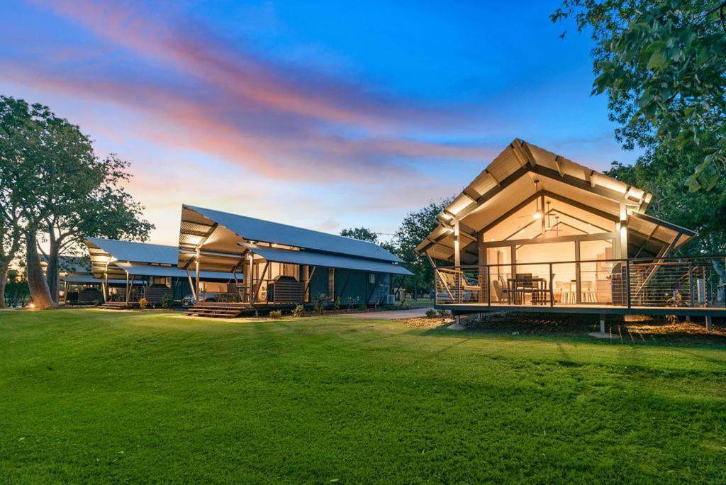 Kimberleyland Waterfront Holiday Park Kununurra Kültér fotó
