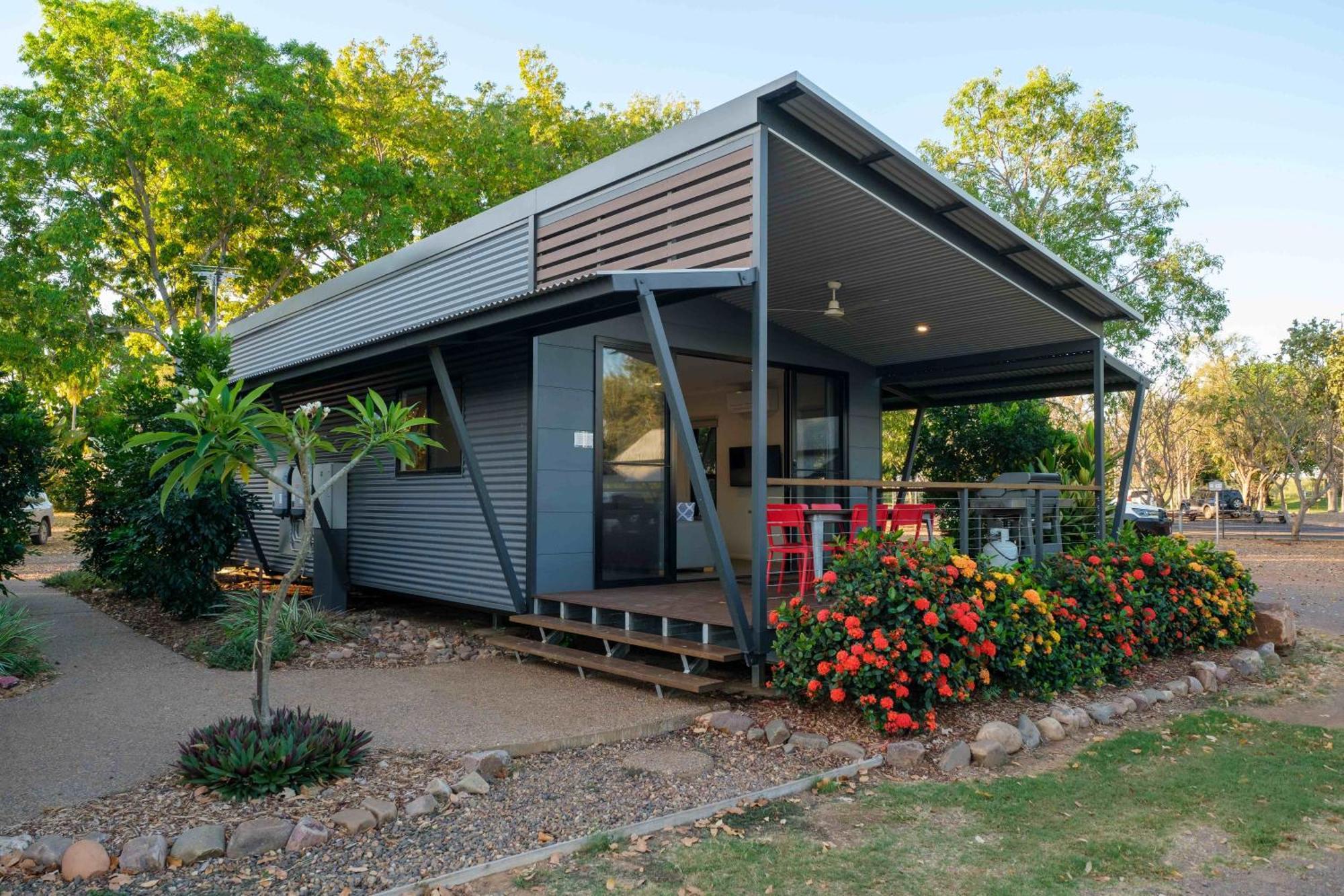 Kimberleyland Waterfront Holiday Park Kununurra Kültér fotó